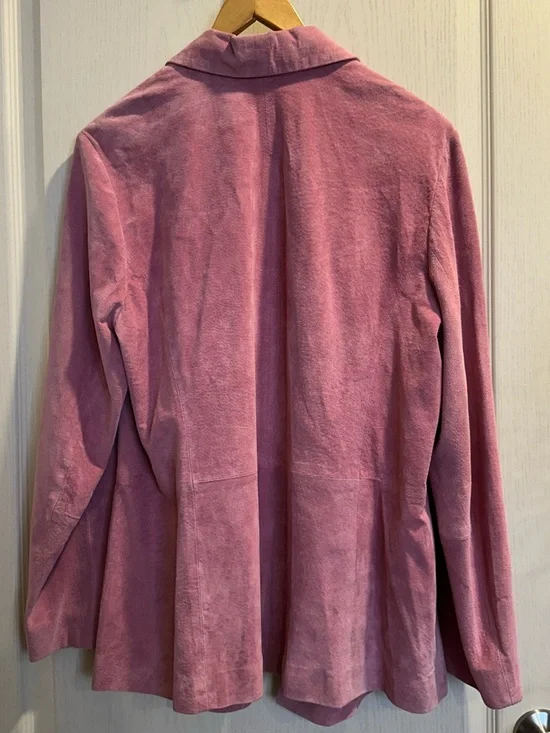Pink Suede Button-Up Shacket - Picture 4 of 11